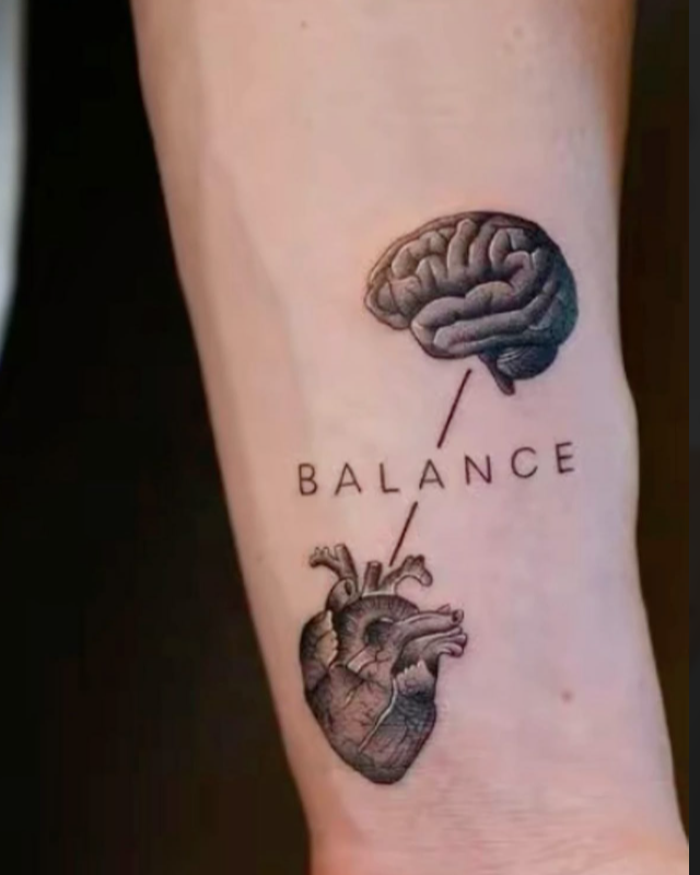 Brain vs. Heart semi-permanent pour les bras