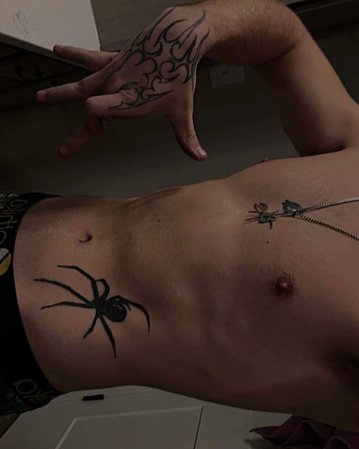 Tatouage temporaire réaliste d'araignée