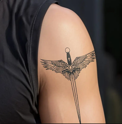 Tatouage temporaire de conception d'aile
