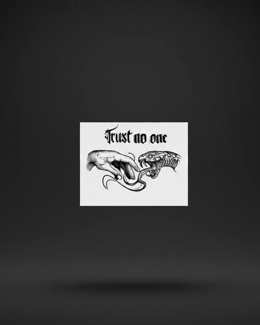 Trust no one tatouage